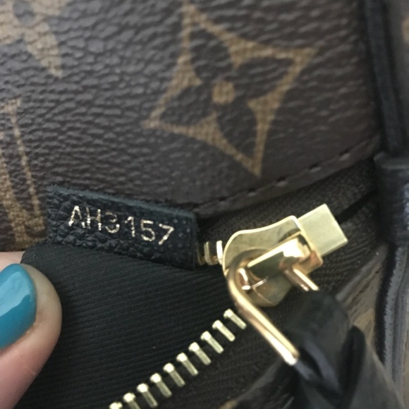 SOLD !!! Tournelle Mm in Noir - Picture 7 of 8